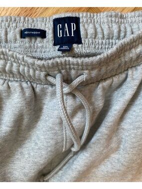 GAP Light Gray Sweatpants Joggers